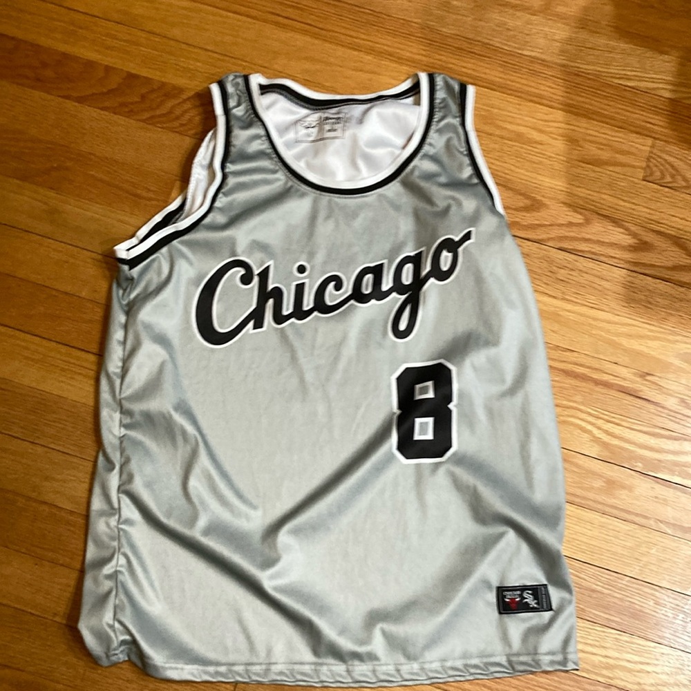 Zach Lavine Jersey size large promotional Bulls White sox crossover jersey